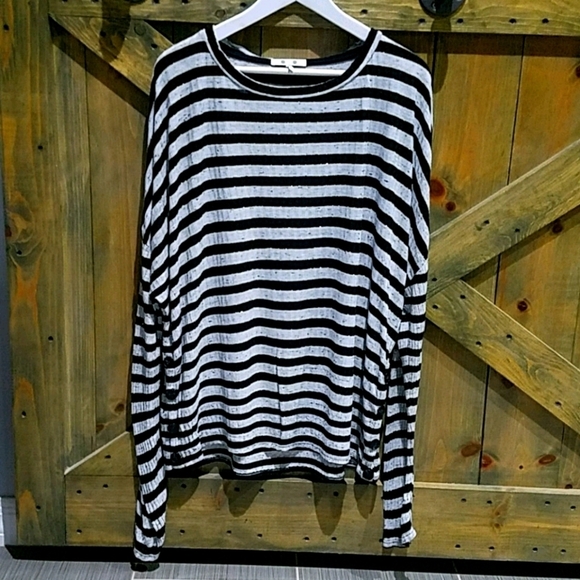OVERSIZED STRIPED TOP SIZE SMALL - Picture 1 of 10